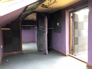 Photo 16- click for photo gallery